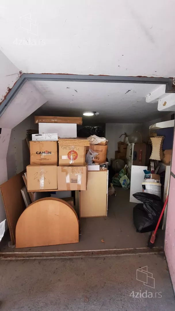 Garaža | 4zida