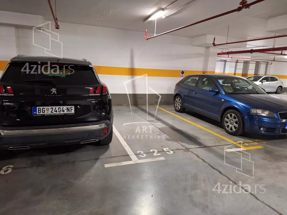Garaža | 4zida