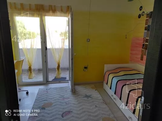 Šestosoban stan | 4zida