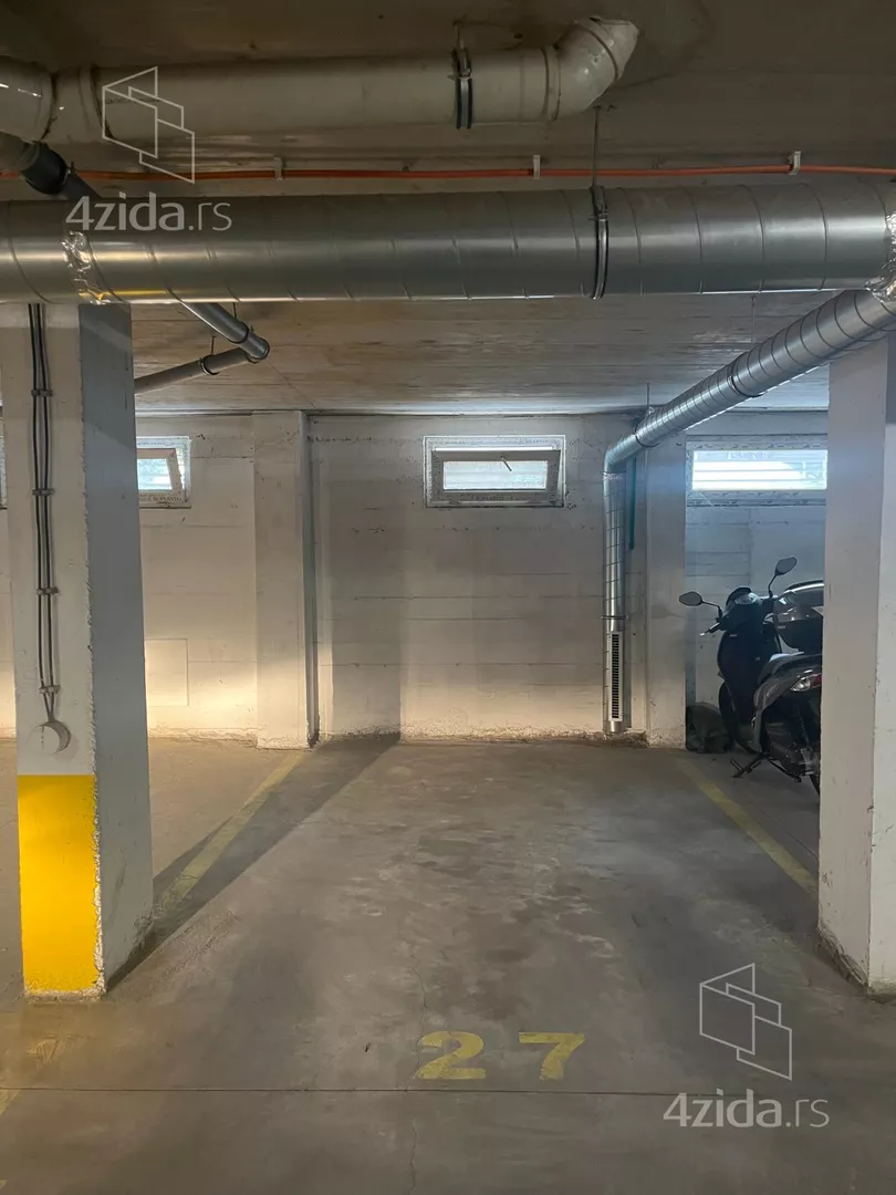 Parking | 4zida