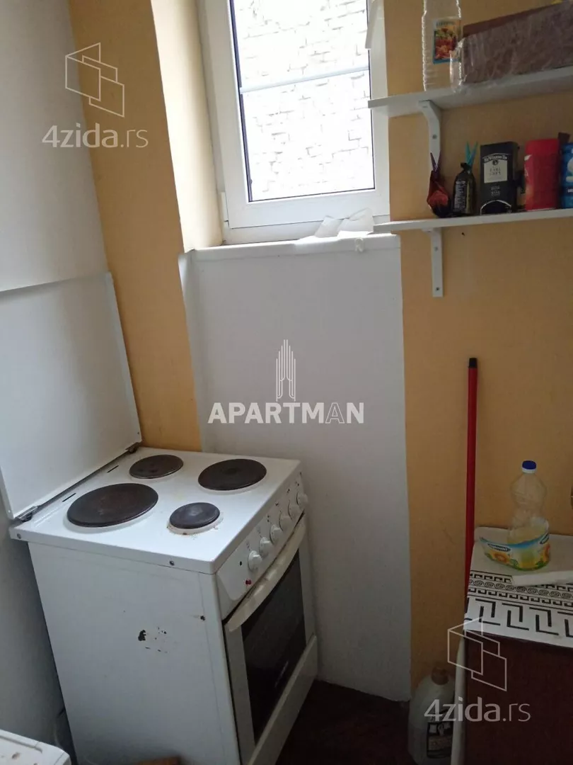 Četvoroiposoban stan | 4zida