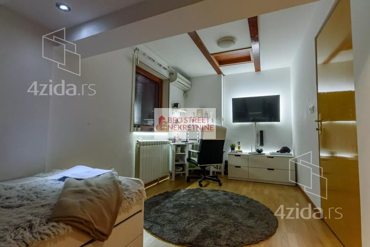 Četvoroiposoban stan | 4zida