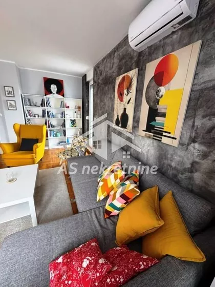 Stepa Stepanović | 4zida.rs