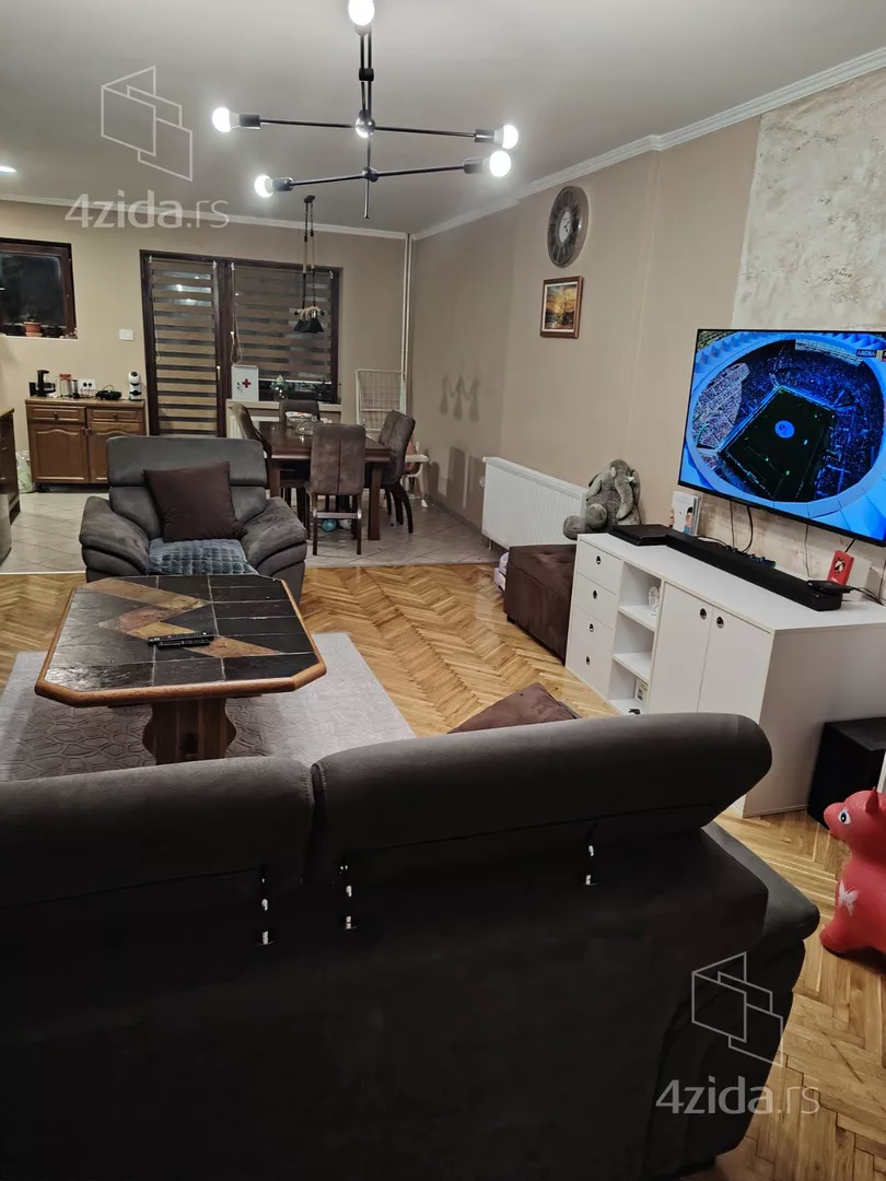 3-etažna kuća | 4zida