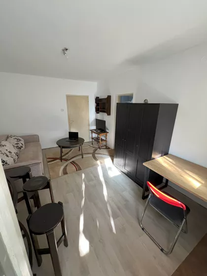 Pera Ćetkovića 22 | 4zida.rs