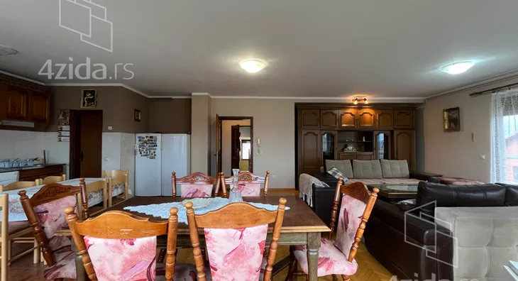 3-etažna kuća | 4zida