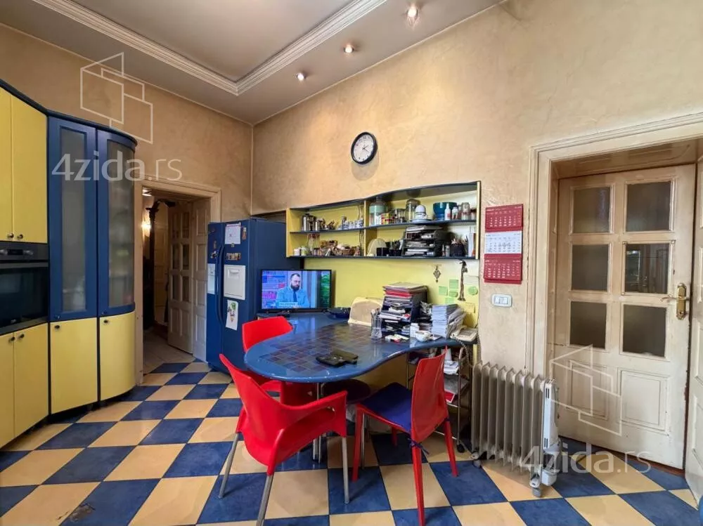 Petoiposoban stan | 4zida