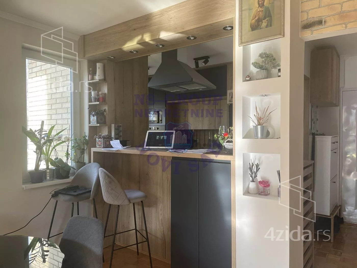 Dvoiposoban stan | 4zida