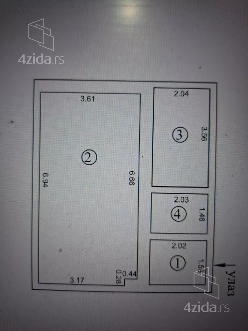 Jednoiposoban stan | 4zida