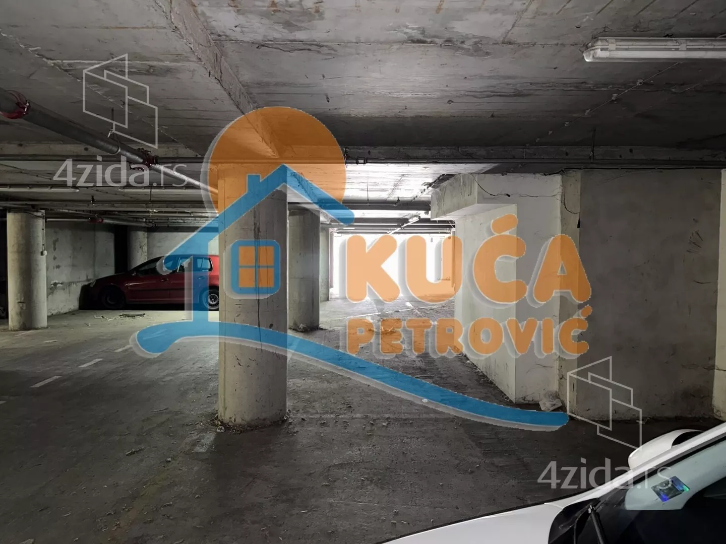 Garaža | 4zida