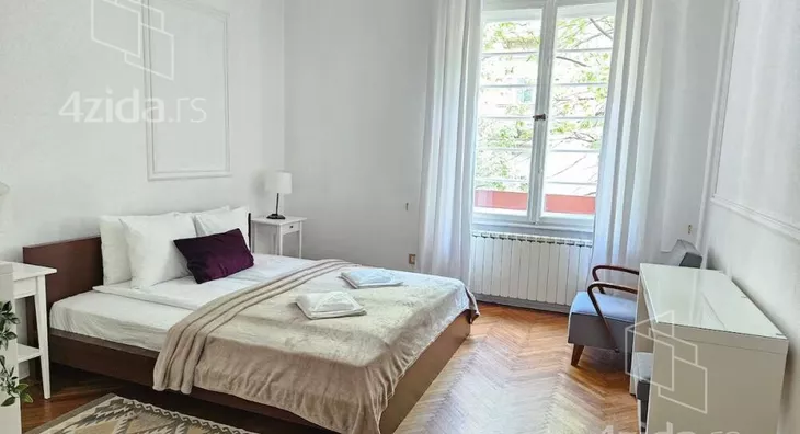 Četvoroiposoban stan | 4zida