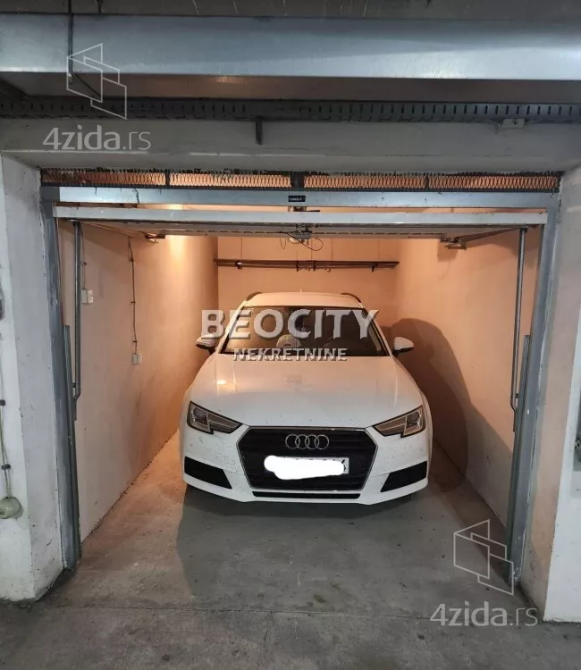 Garaža/Parking | 4zida