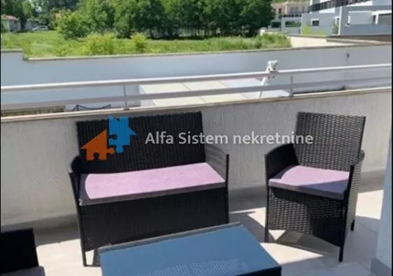 Četvoroiposoban stan | 4zida