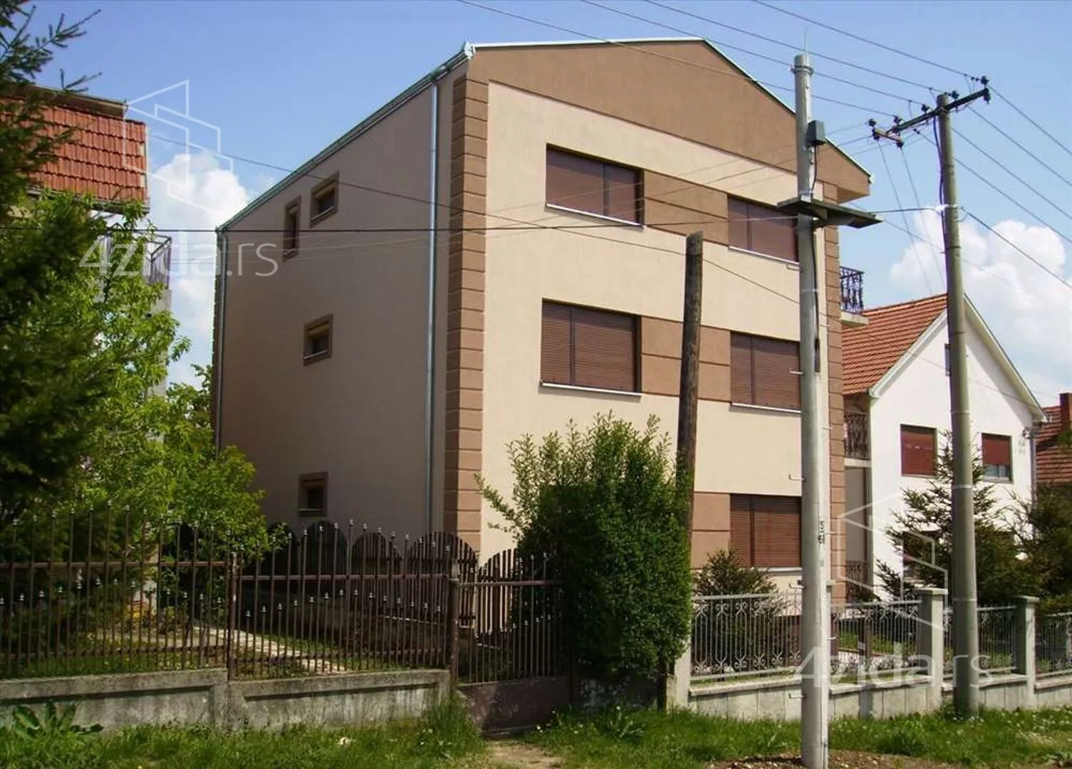 3-etažna kuća | 4zida