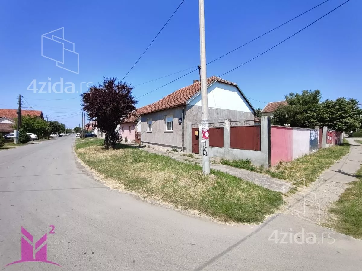 Plac | 4zida