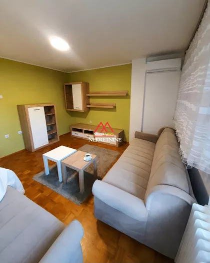 Bulevar Cara Lazara | 4zida.rs