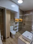 Lokal | 4zida