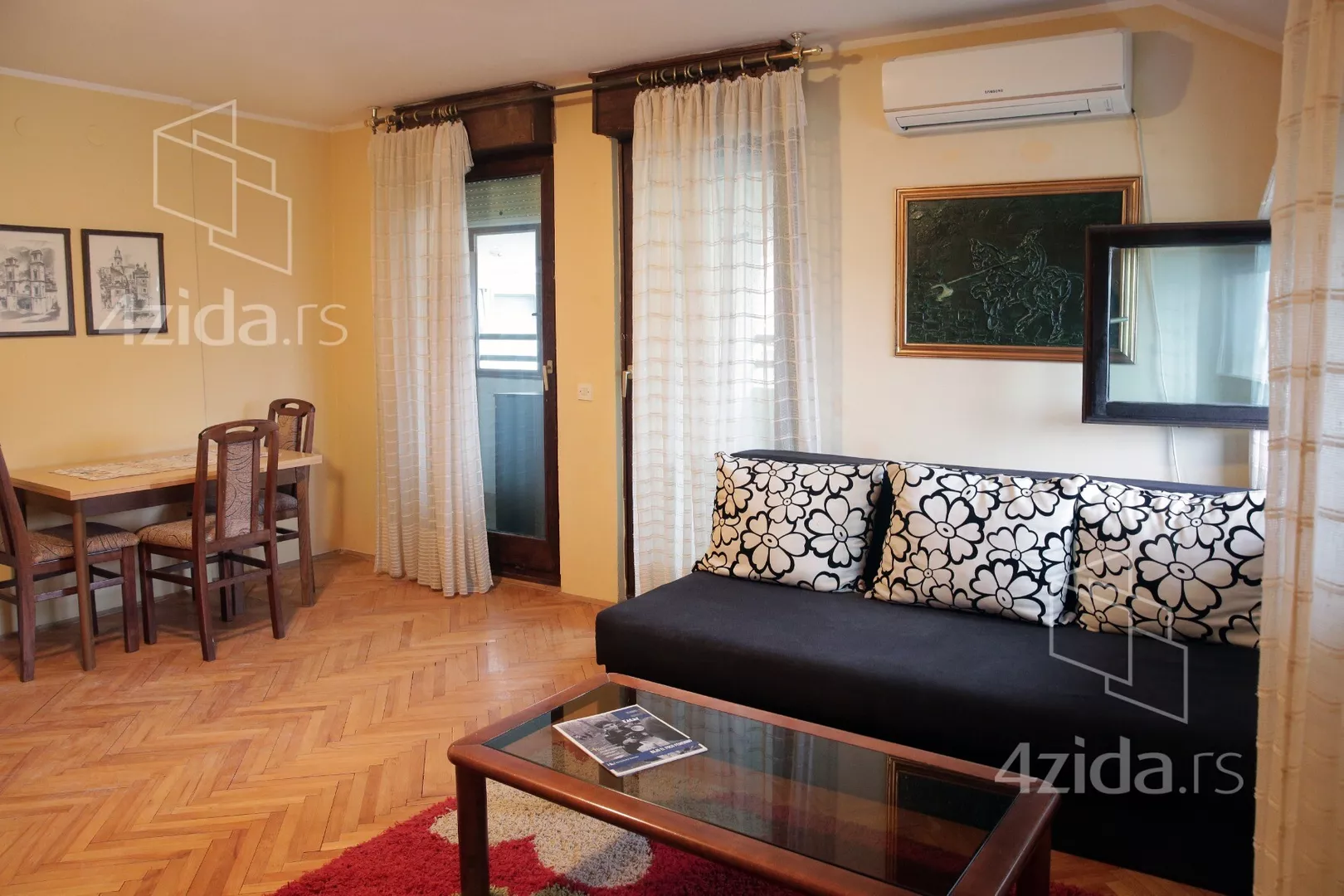 Jednoiposoban stan | 4zida