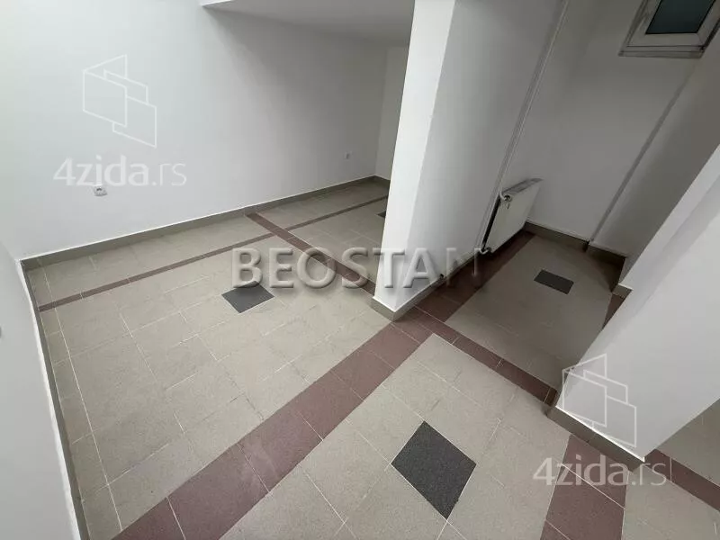 Lokal | 4zida