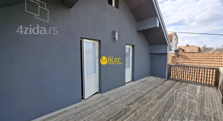 3-etažna kuća | 4zida