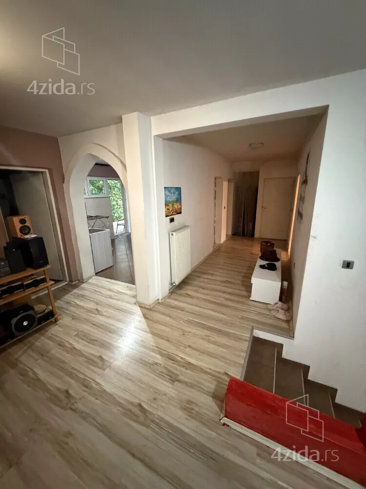 3-etažna kuća | 4zida