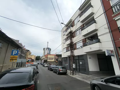 Nemanjina 27 | 4zida.rs