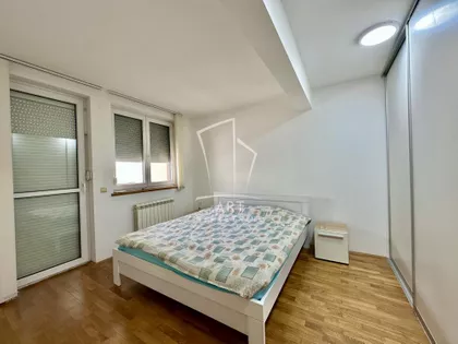 Anice Savić Rebac | 4zida.rs