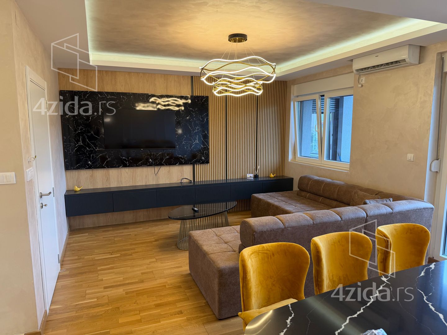 Продается четырехкомнатная квартира, Vojvode Putnika, 280.000€, 113m² — фото
