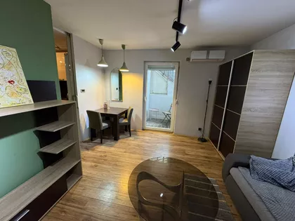 Autokomanda | 4zida.rs