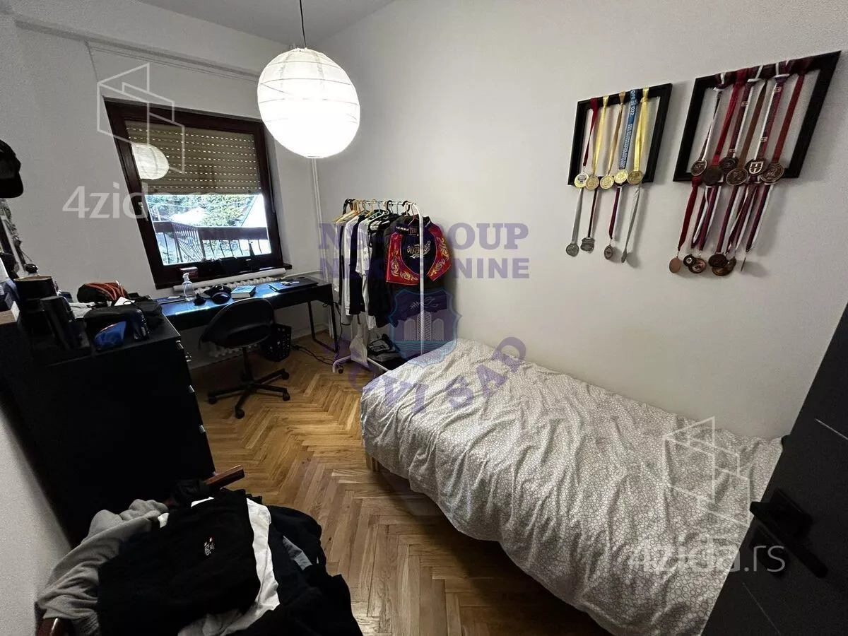 Troiposoban stan | 4zida