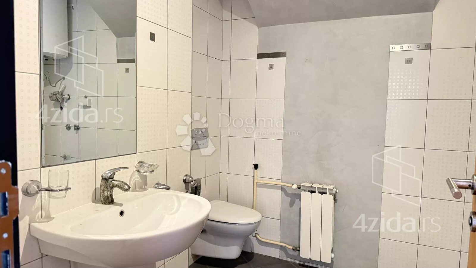 Šestosoban stan | 4zida