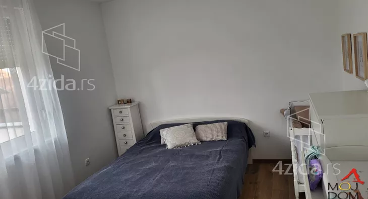 Četvoroiposoban stan | 4zida