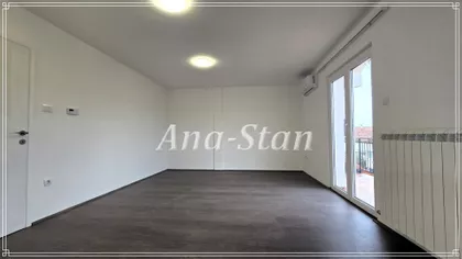 Kaluđerica | 4zida.rs