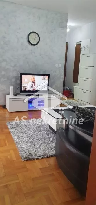 Crveni Krst Vračar | 4zida.rs