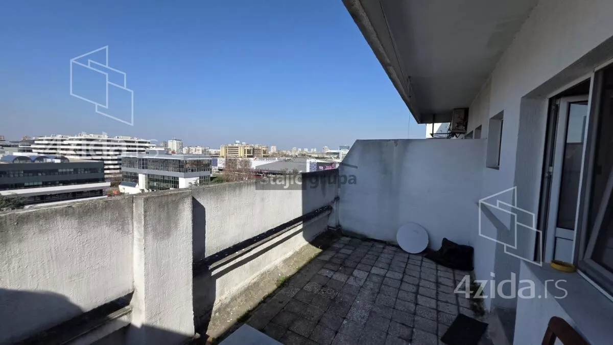 Petosoban stan | 4zida