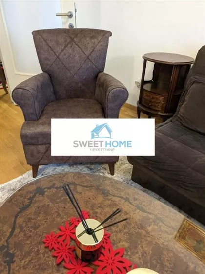 Generala Štefanikax | 4zida.rs