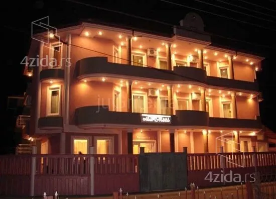 Ugostiteljski objekat | 4zida
