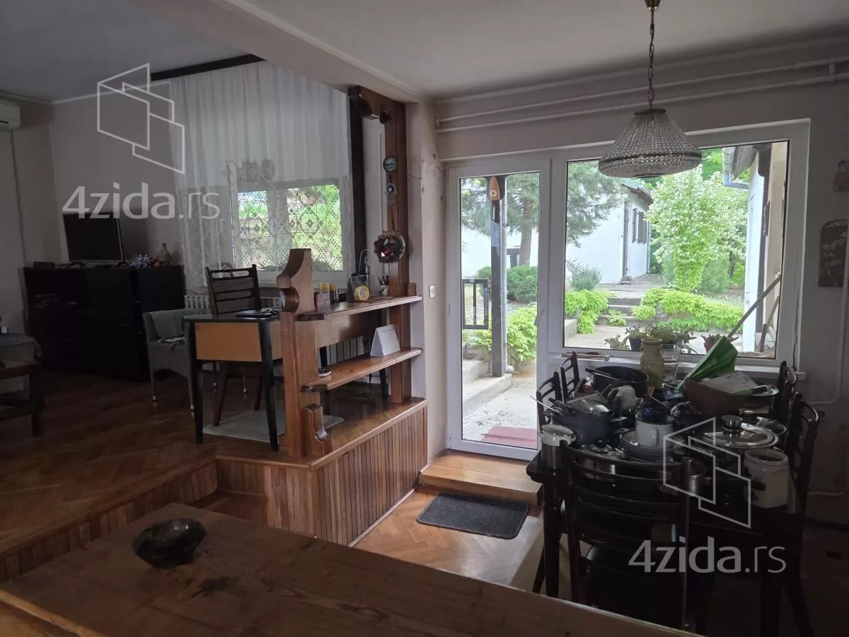 Kuća | 4zida