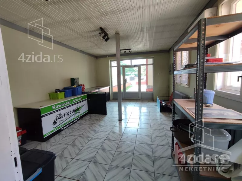 Lokal | 4zida