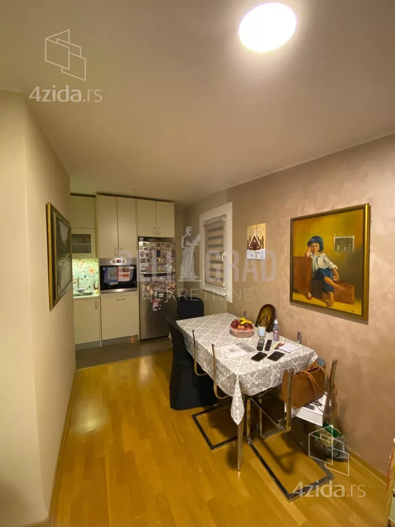 Petosoban stan | 4zida