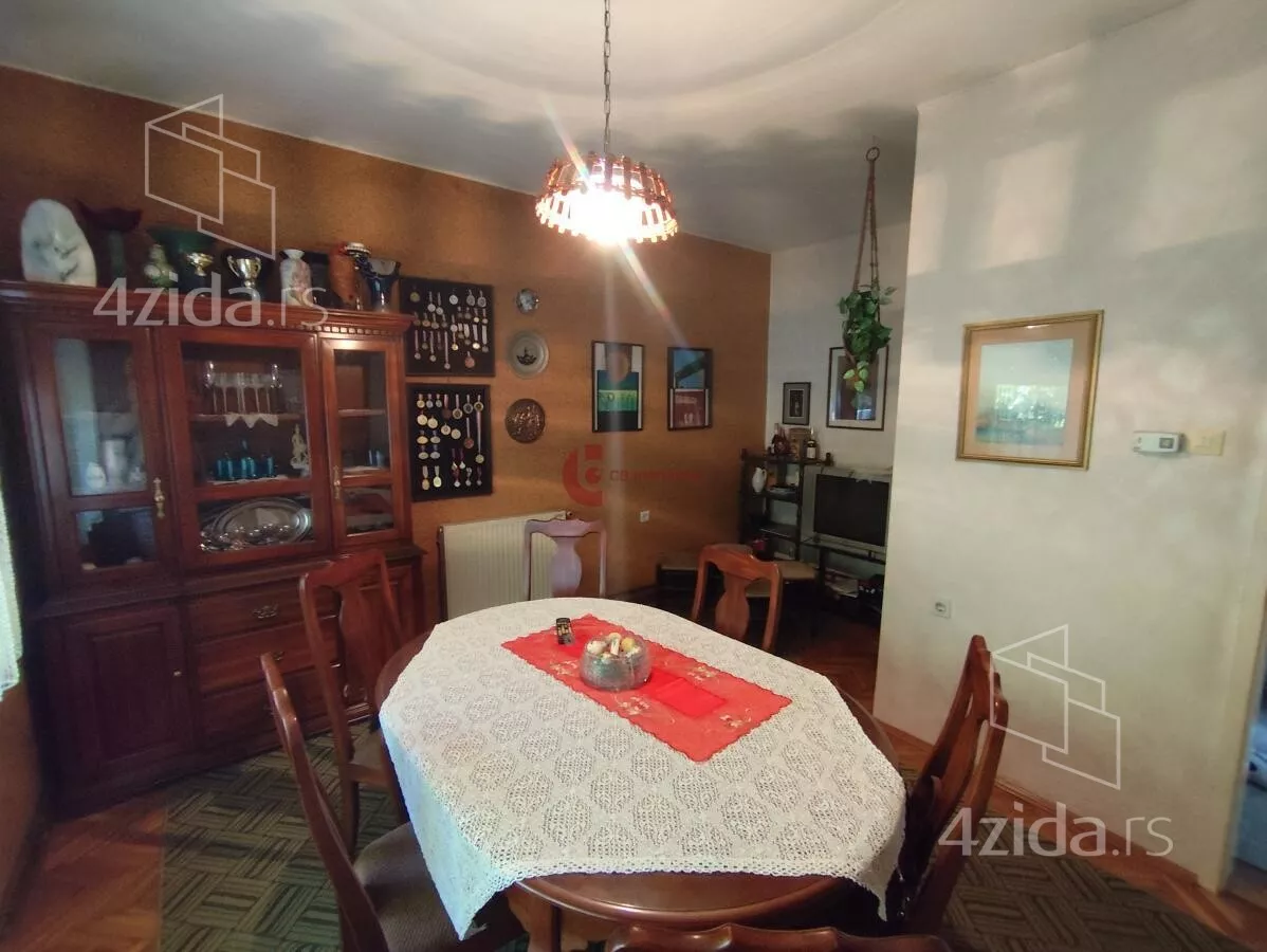 Kuća | 4zida