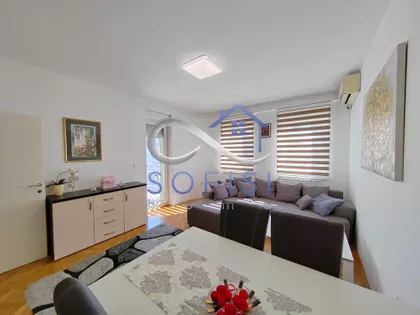 Petra Drapšina | 4zida.rs