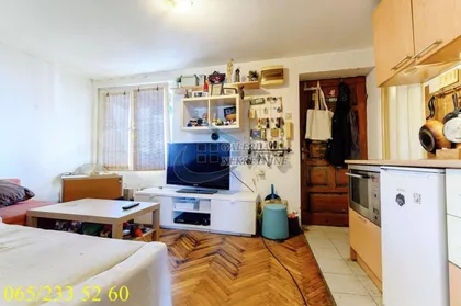 Gvozdićeva | 4zida.rs