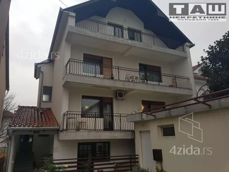 Kuća | 4zida