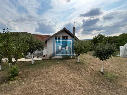 Donje Štiplje | 4zida.rs