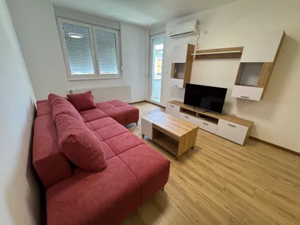 Orlovićeva 70 | 4zida.rs