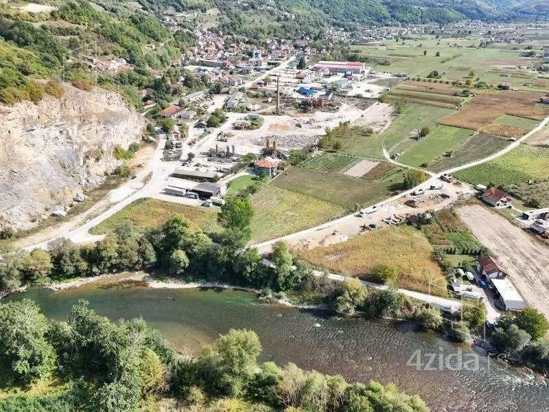 Plac | 4zida