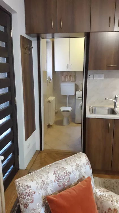 Romena Rolana | 4zida.rs