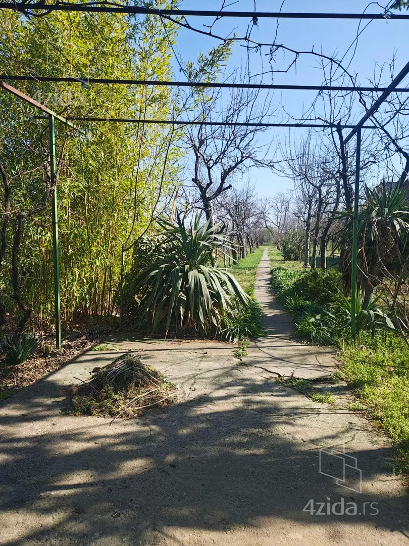 Građevinsko zemljište | 4zida