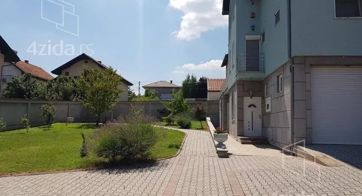 Kuća | 4zida